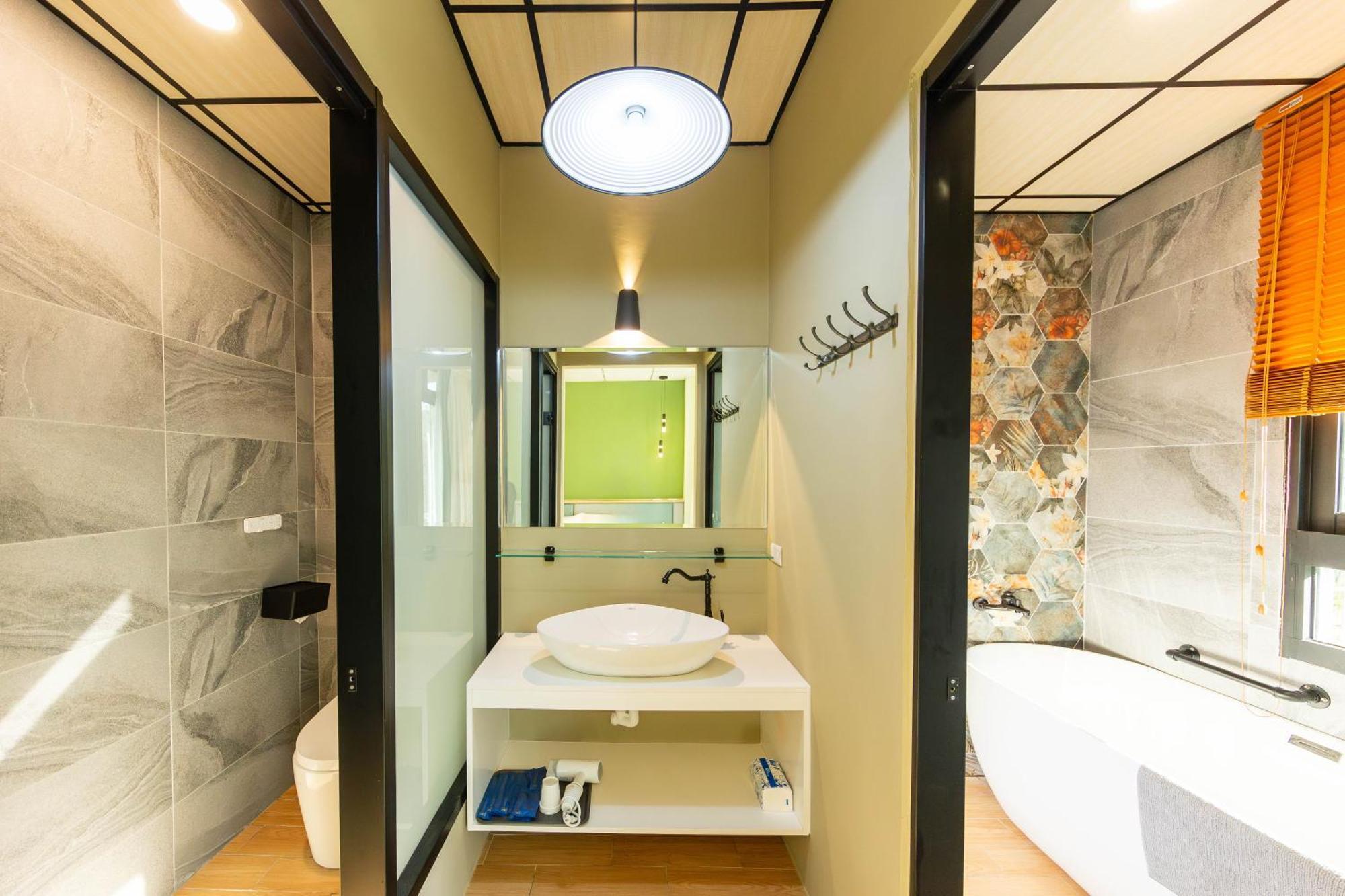Ez Stay Yancheng Kaohsiung Luaran gambar